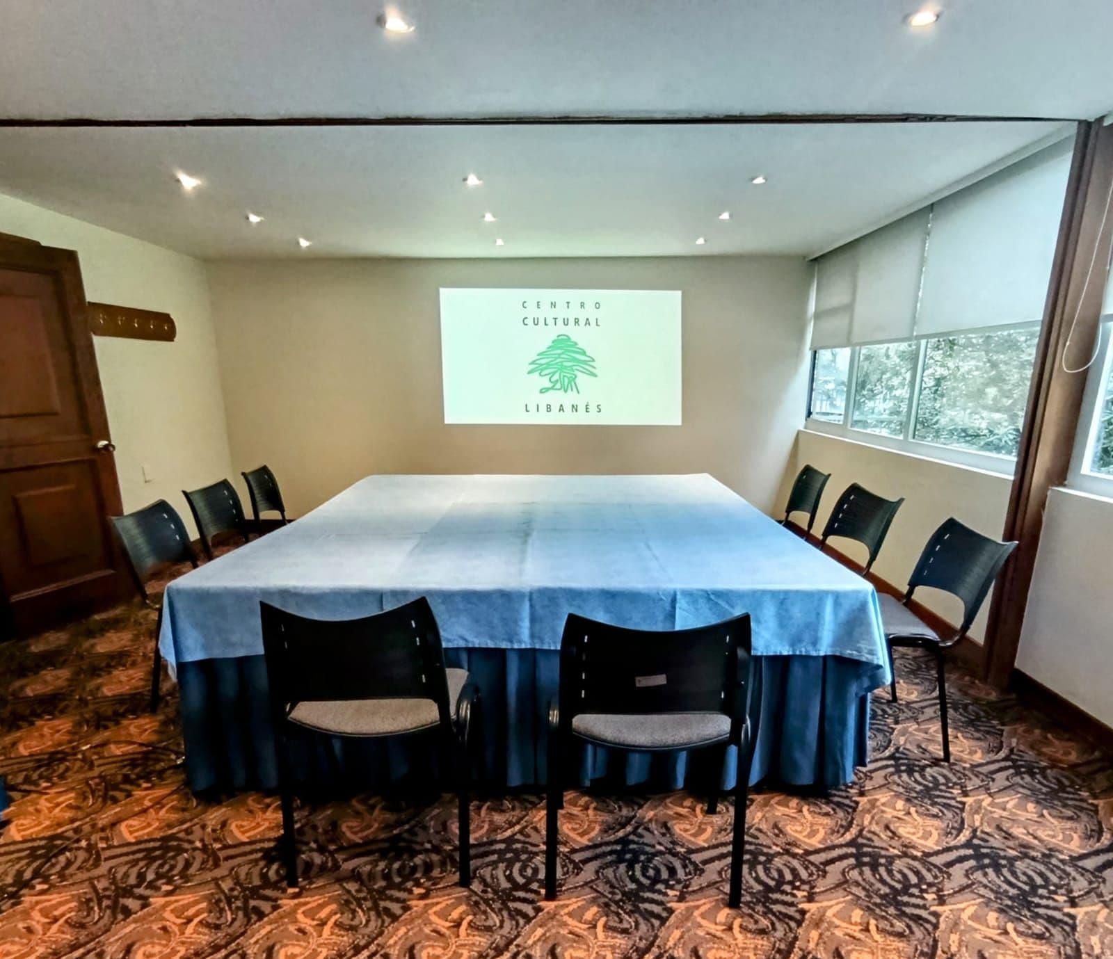 Salón Trípoli y Sidón